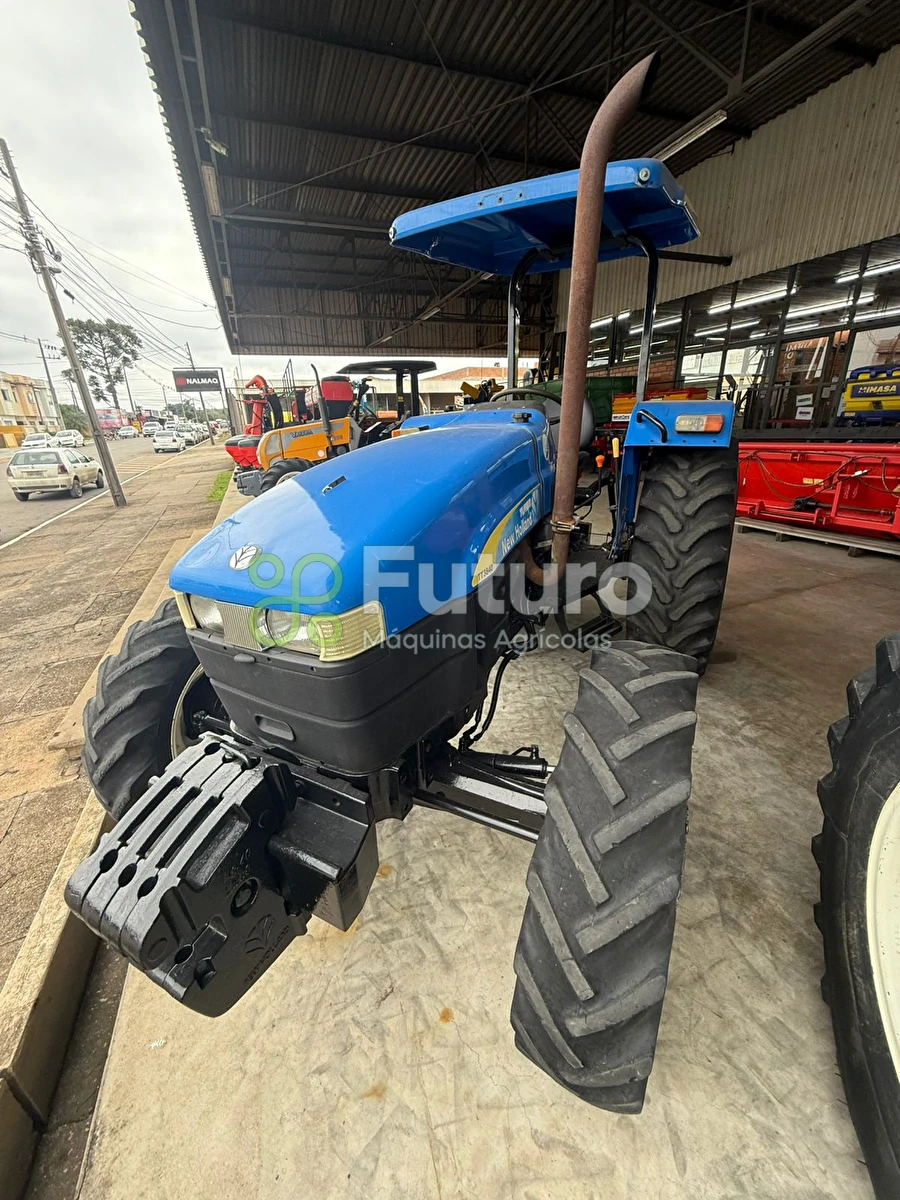 Trator New Holland TT3840 ano 2010