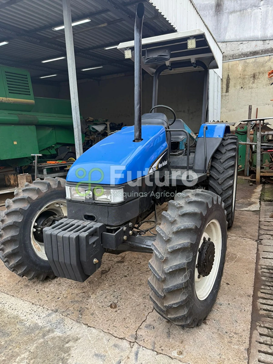 Trator New Holland TL 75E ano 2003