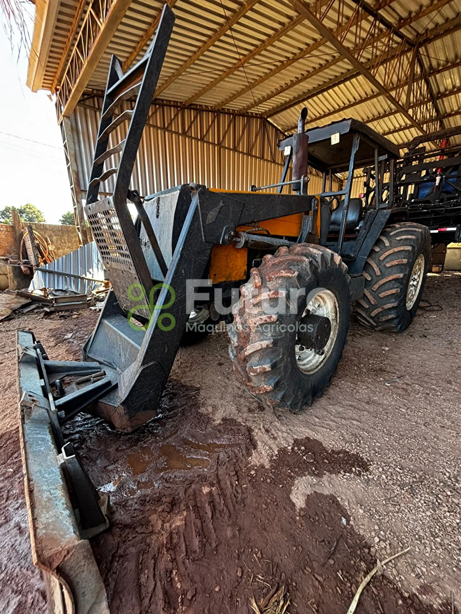 Trator Valtra 1780 ano 2004