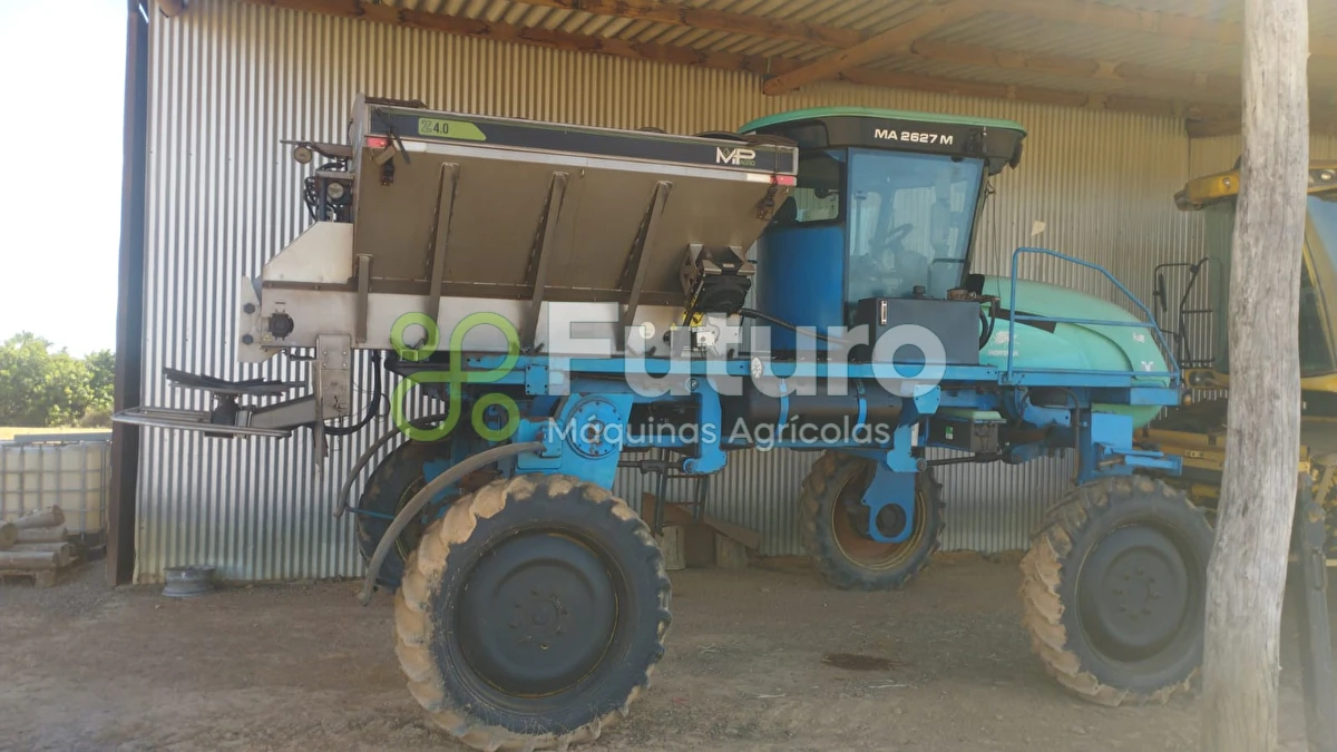 Pulverizador Autopropelido Montana Parruda 2627 ano 2014