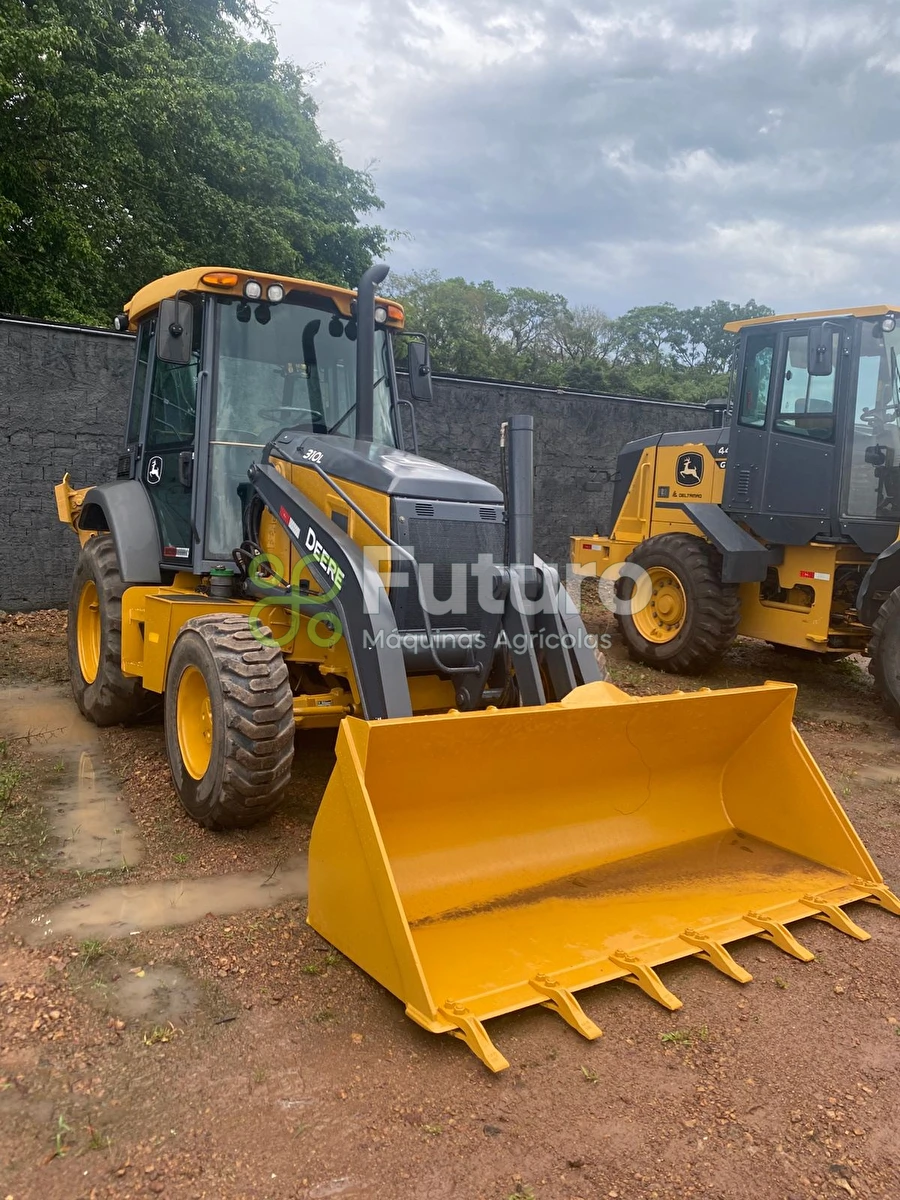 Retroescavadeira John Deere 310L ano 2022
