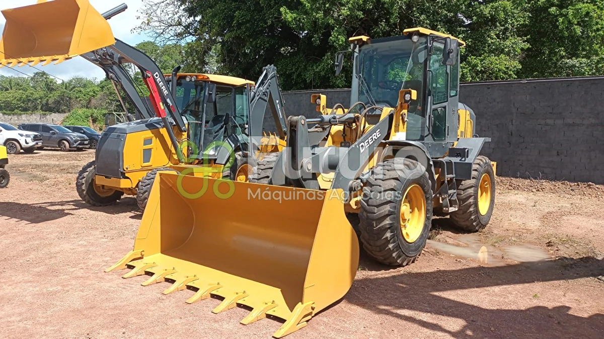 Pá Carregadeira John Deere 444G ano 2023