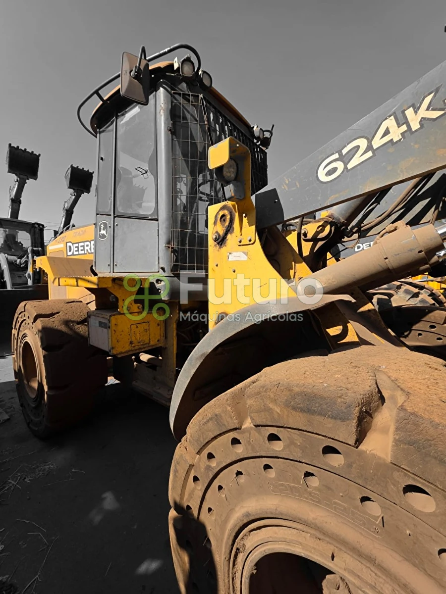 Pá Carregadeira John Deere 624K ano 2018