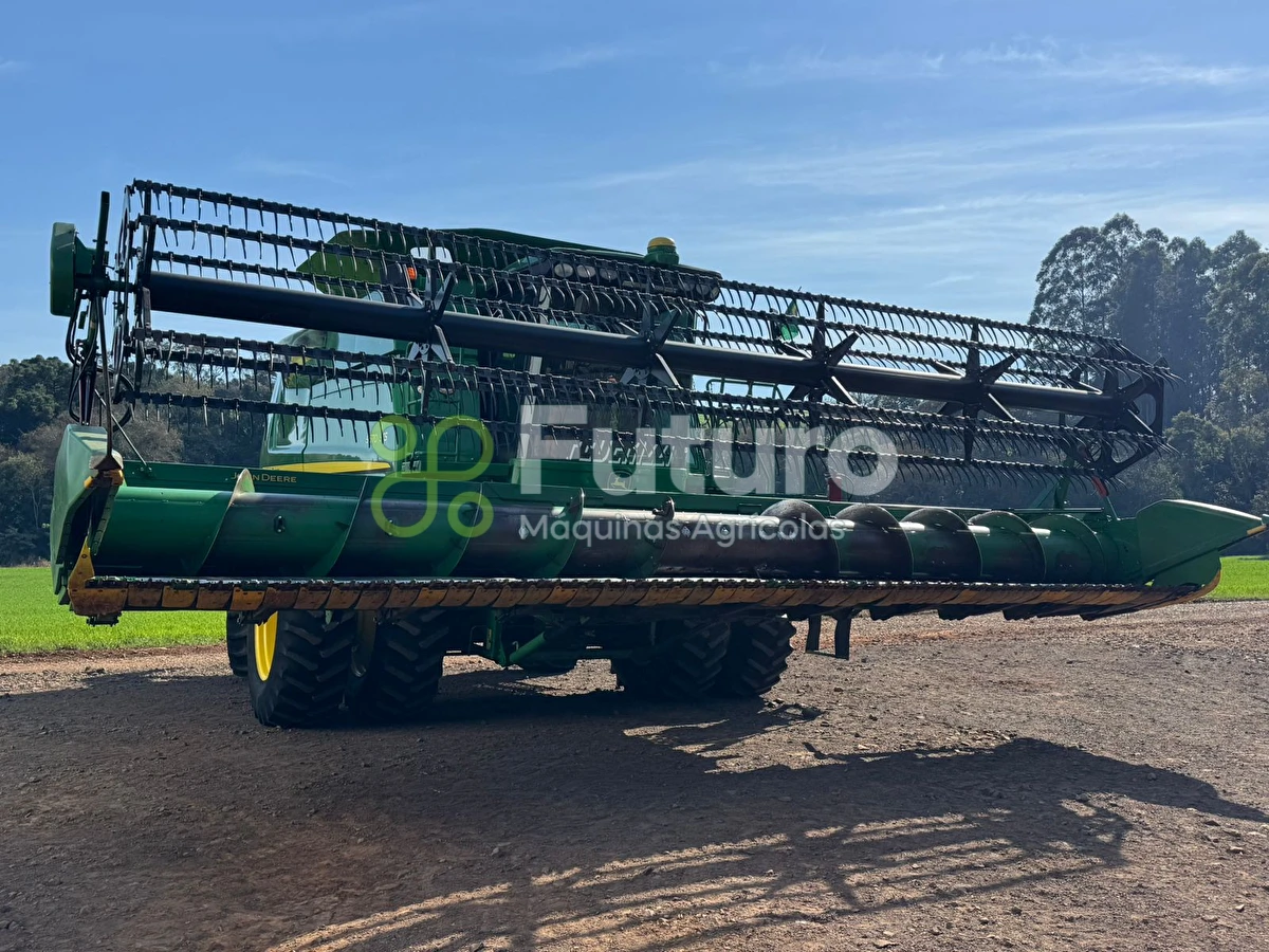 Plataforma John Deere 625 ano 2015