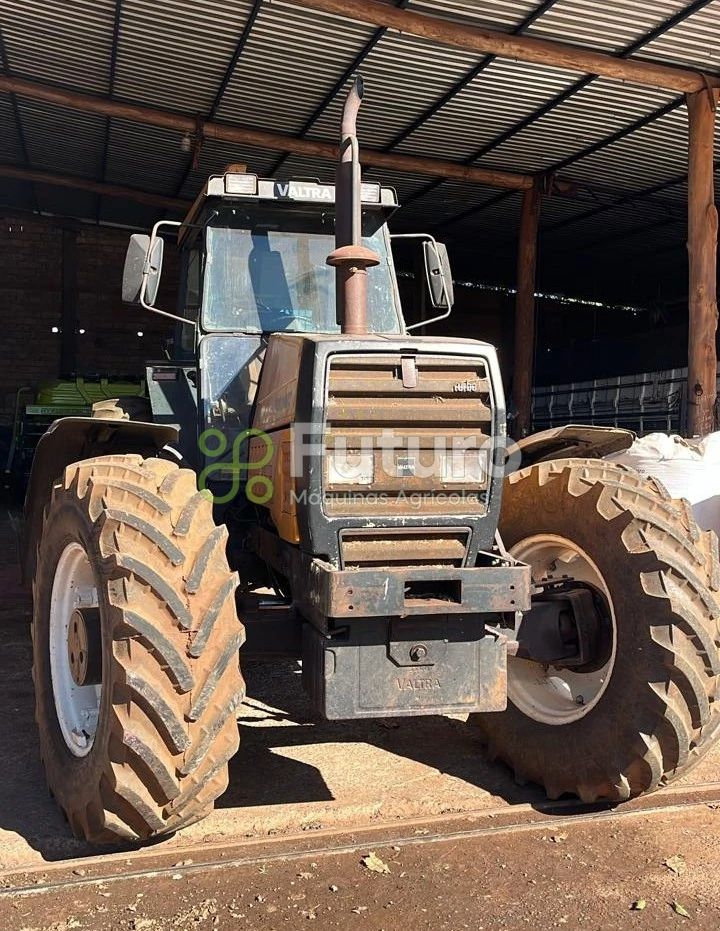Trator Valtra 1580 ano 1999