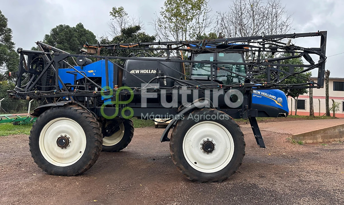 Pulverizador Autopropelido New Holland SP3500 ano 2013