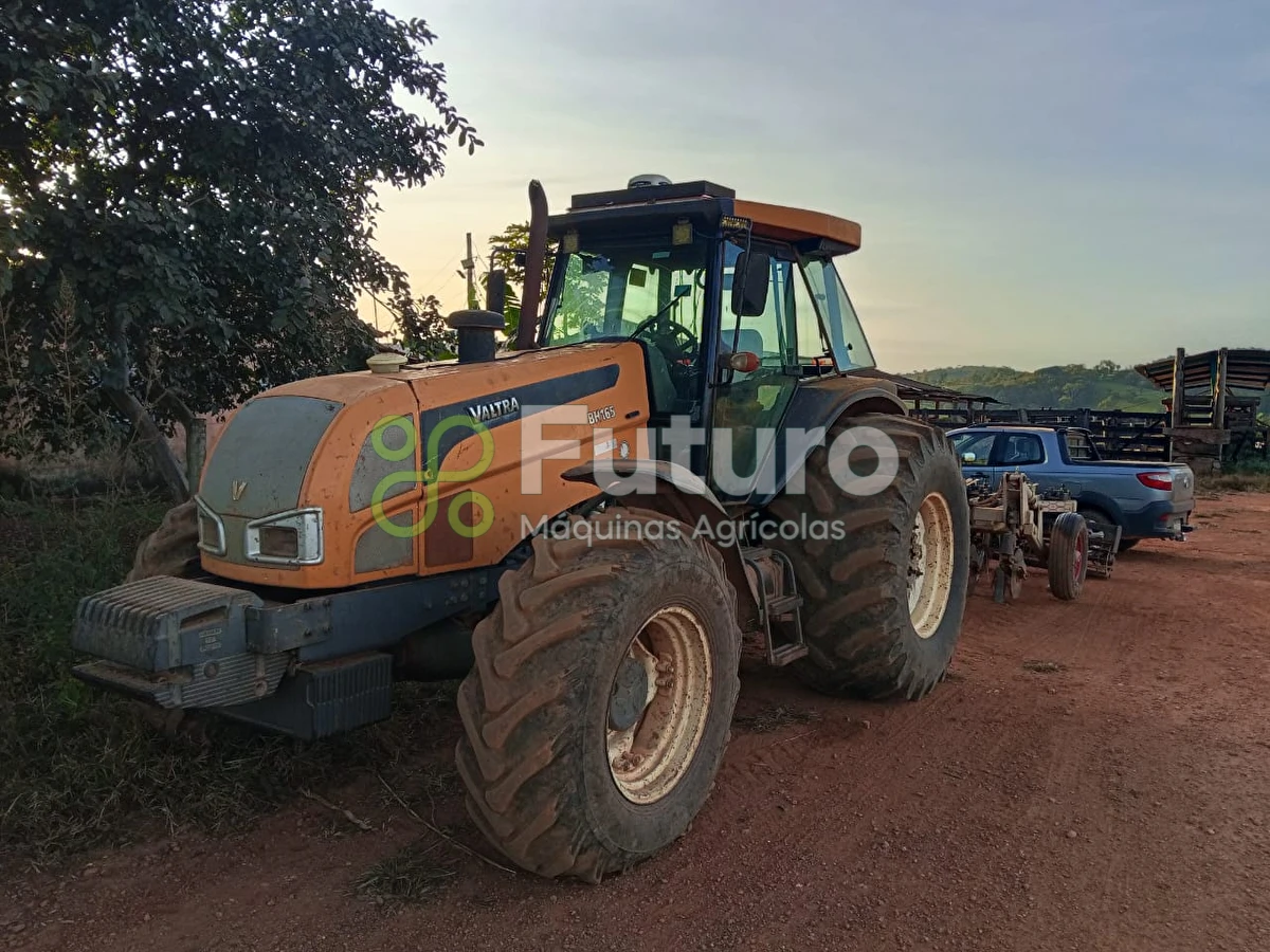 Trator Valtra BH 165 ano 2017