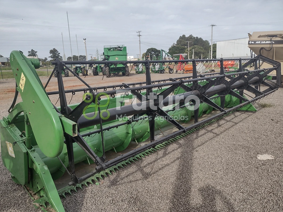 Plataforma John Deere 316 ano 2002
