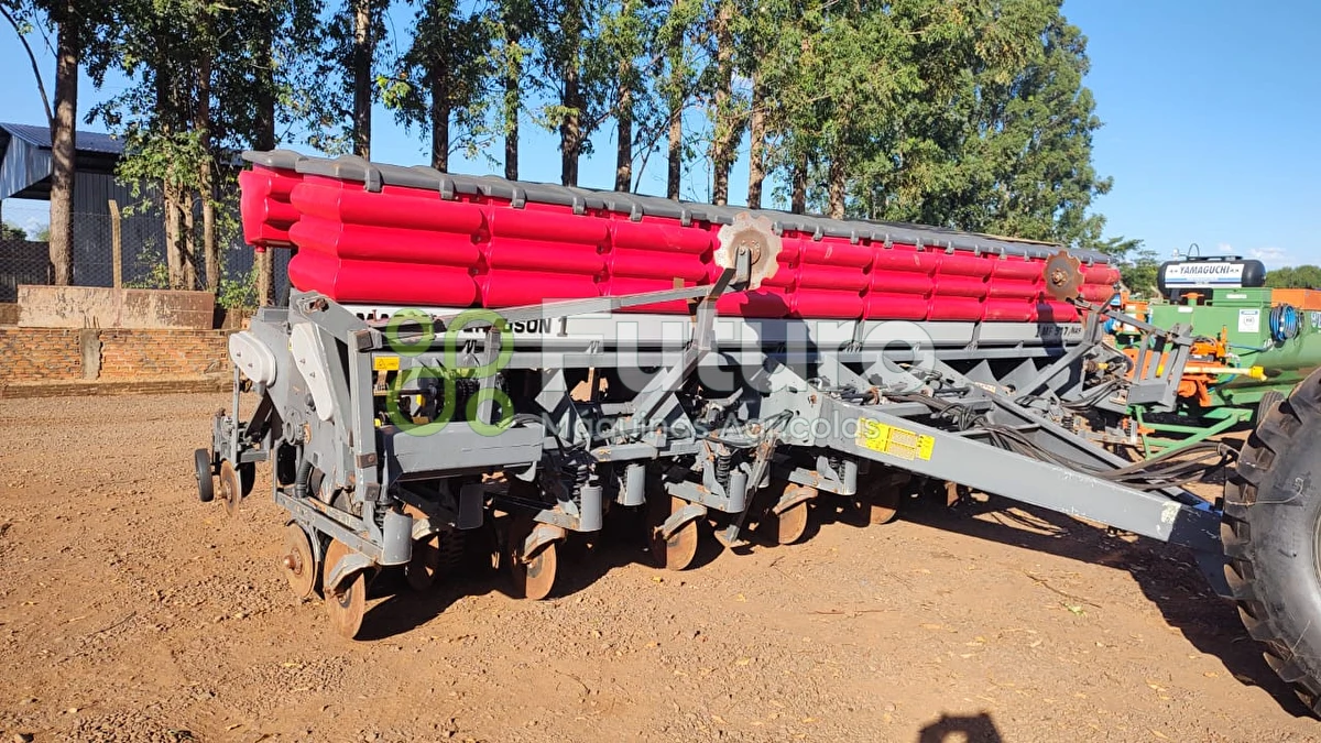 Plantadeira Massey Ferguson 517 M45 ano 2017
