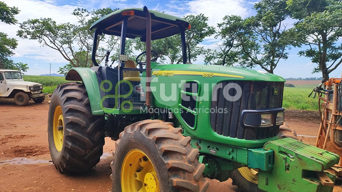 Trator John Deere 6615 ano 2005