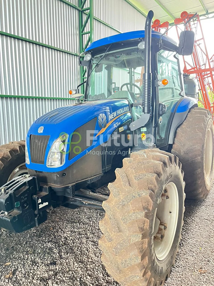 Trator New Holland TL 5.90 ano 2022 - TL 5.90 - Máquinas Agrícolas