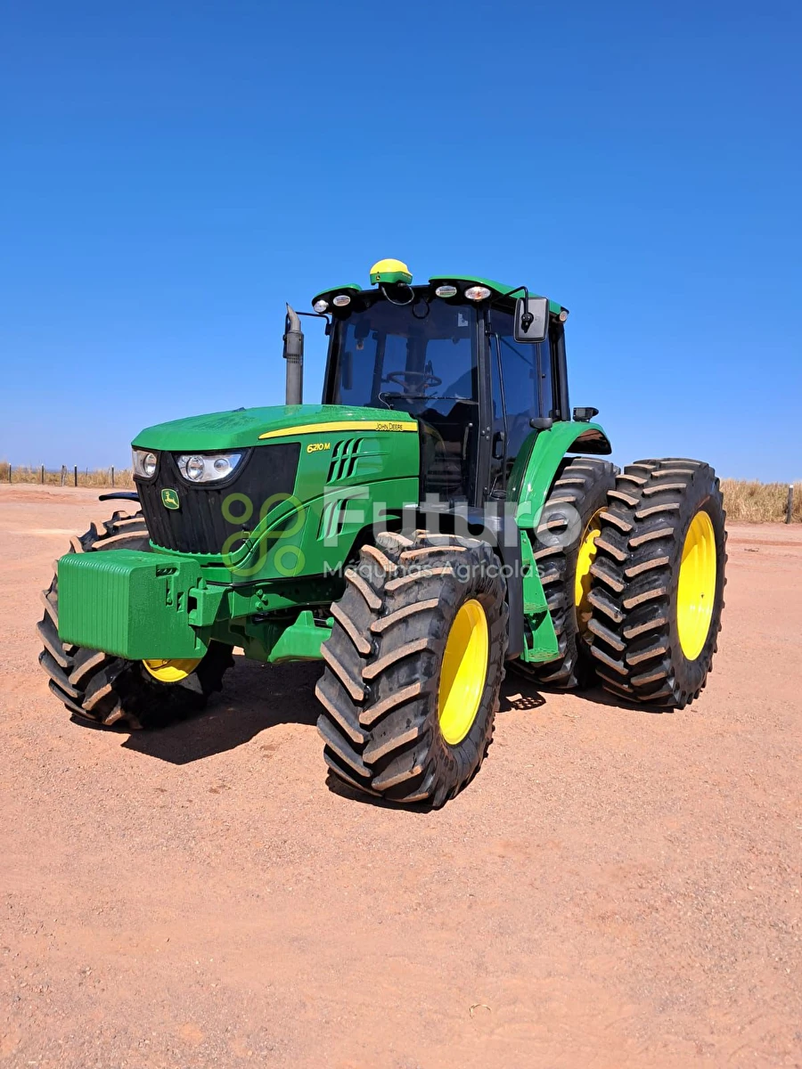 Trator John Deere 6210 M ano 2022