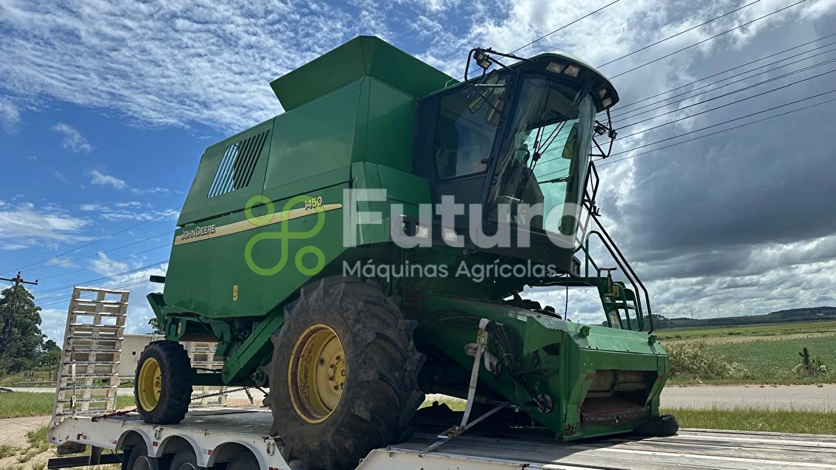 Colheitadeira John Deere 1450 ano 2005
