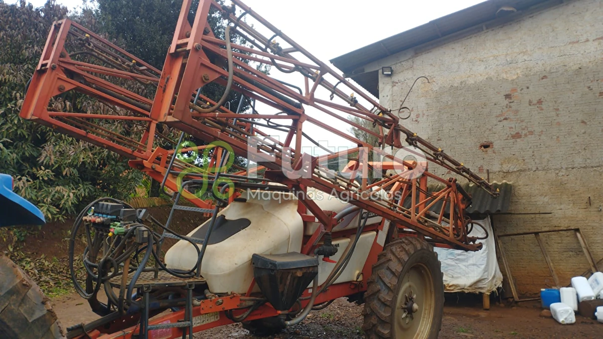 Pulverizador Kuhn RANGER 2000 ano 2016