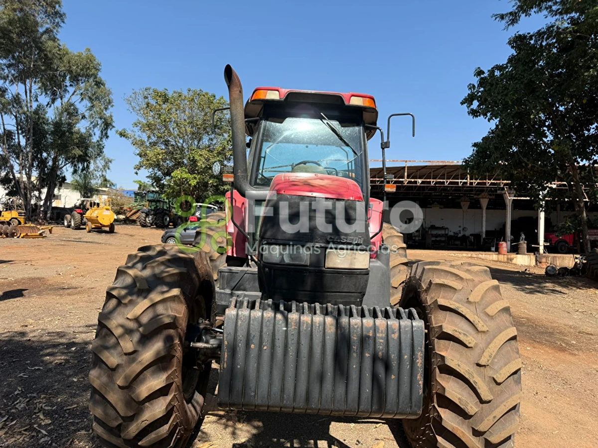 Trator Case Maxxum 180 ano 2013