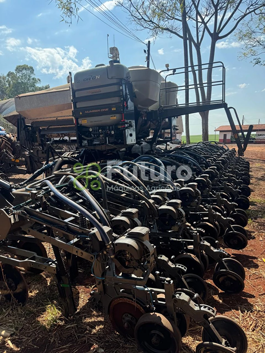 Plantadeira Valtra Momentum 24F ano 2021