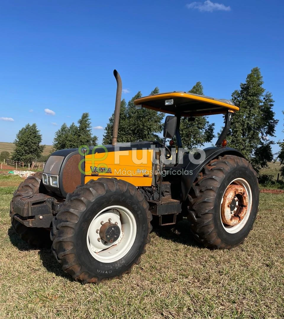 Trator Valtra BL 88 ano 2004