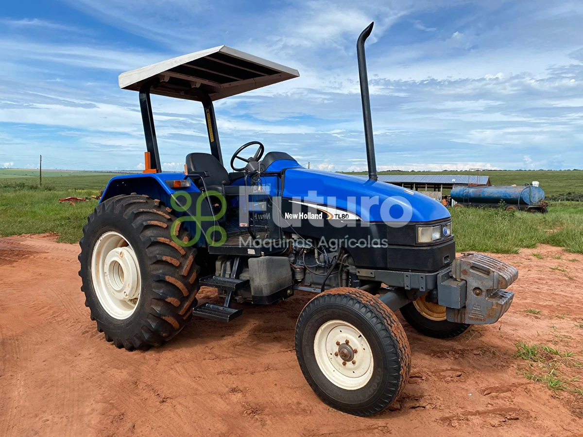 Trator New Holland TL 80 ano 2000