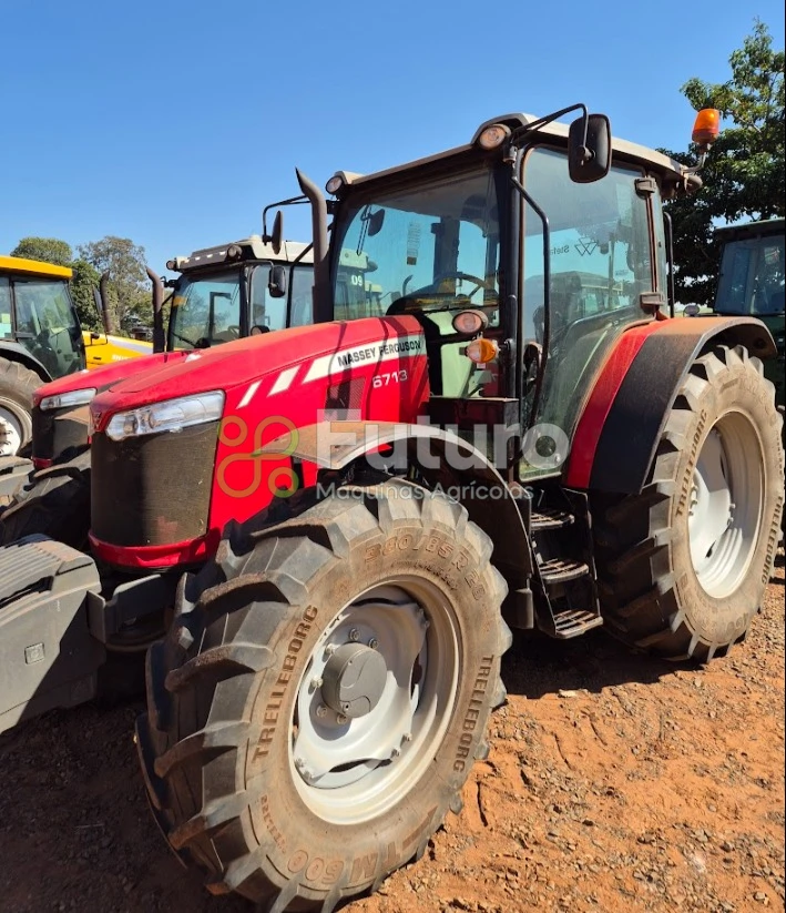 Trator Massey Ferguson 6713 ano 2023