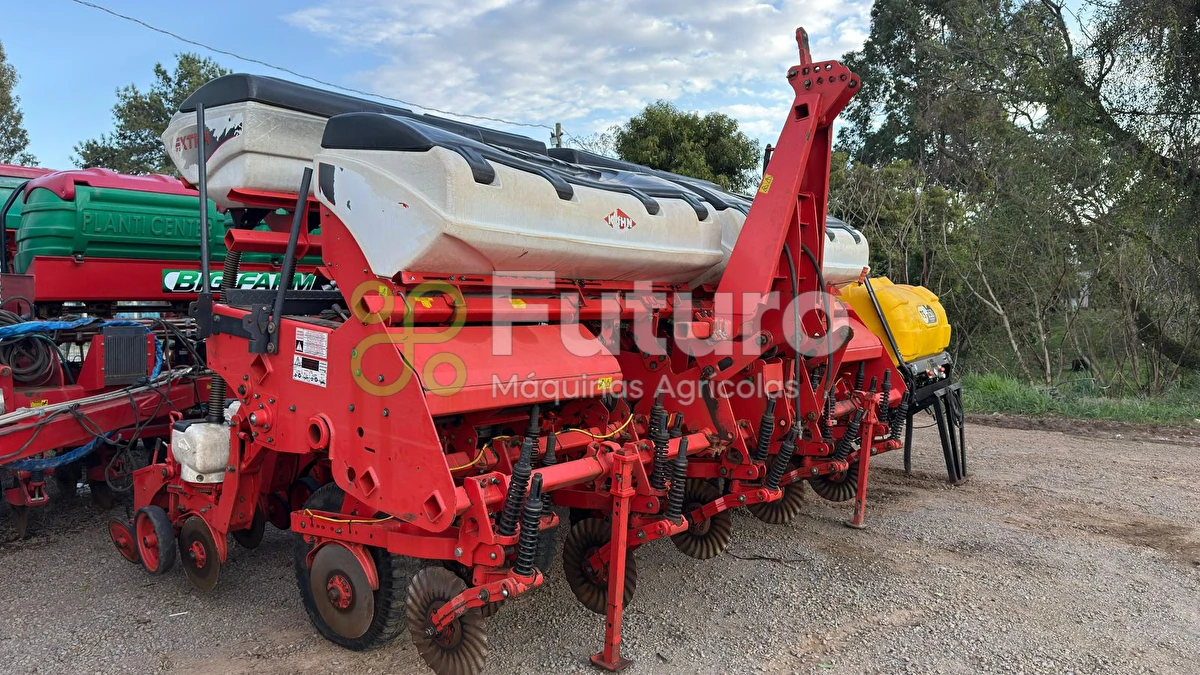 Plantadeira Kuhn PDM PG 1000 ano 2017