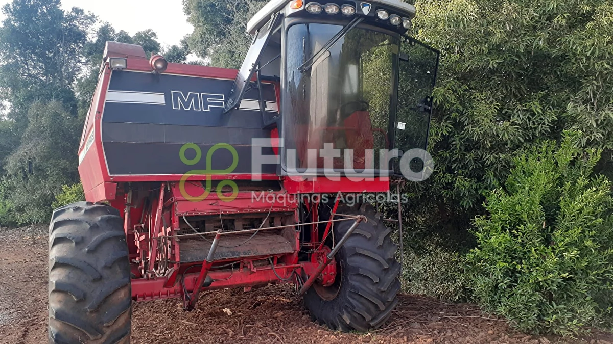 Colheitadeira Massey Ferguson 5650 ano 1986