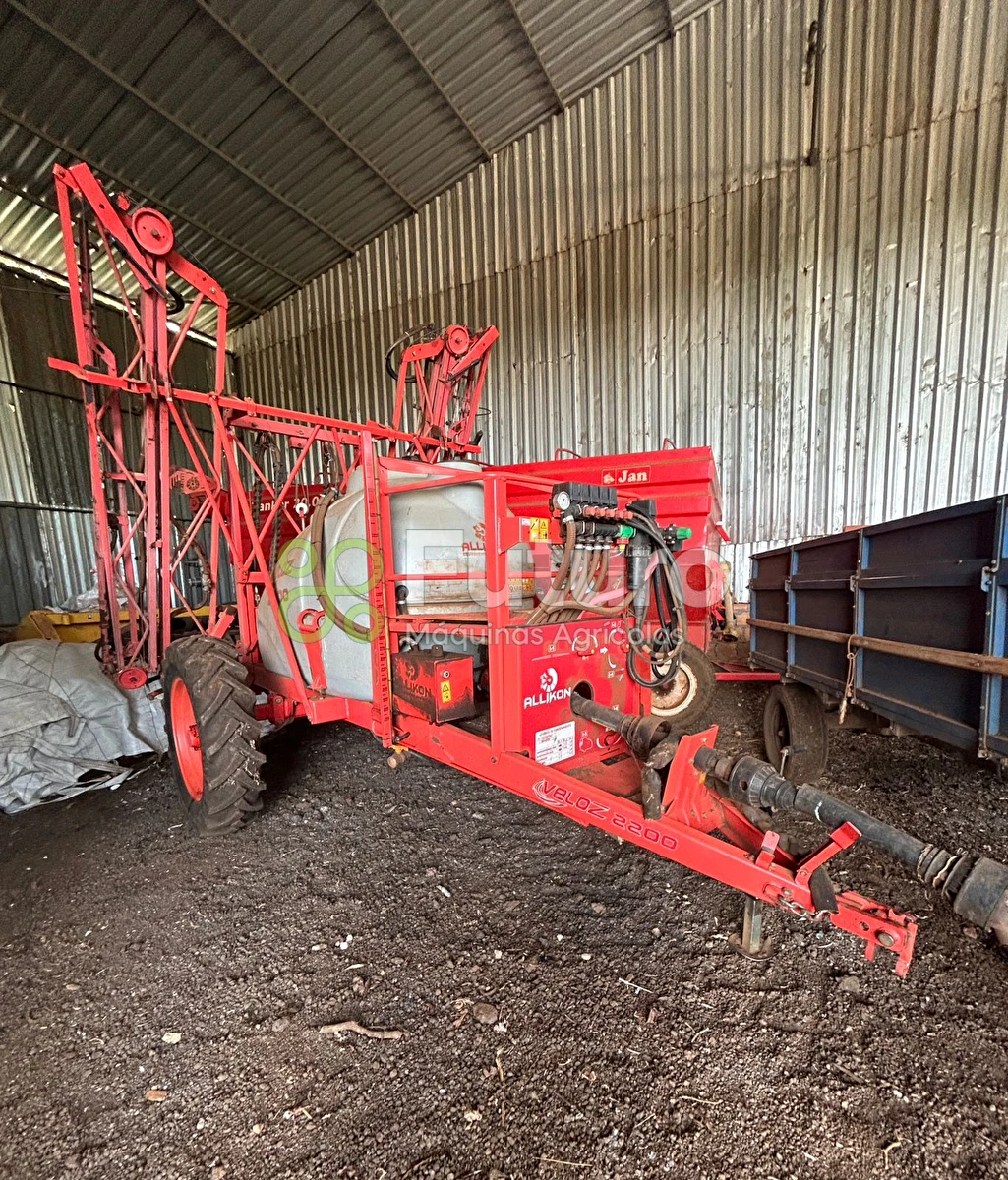 Pulverizador Allikon Veloz 2200 ano 2021