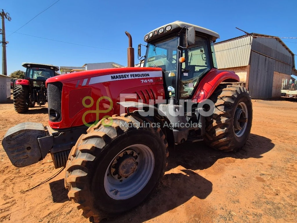 Trator Massey Ferguson 7415 ano 2010