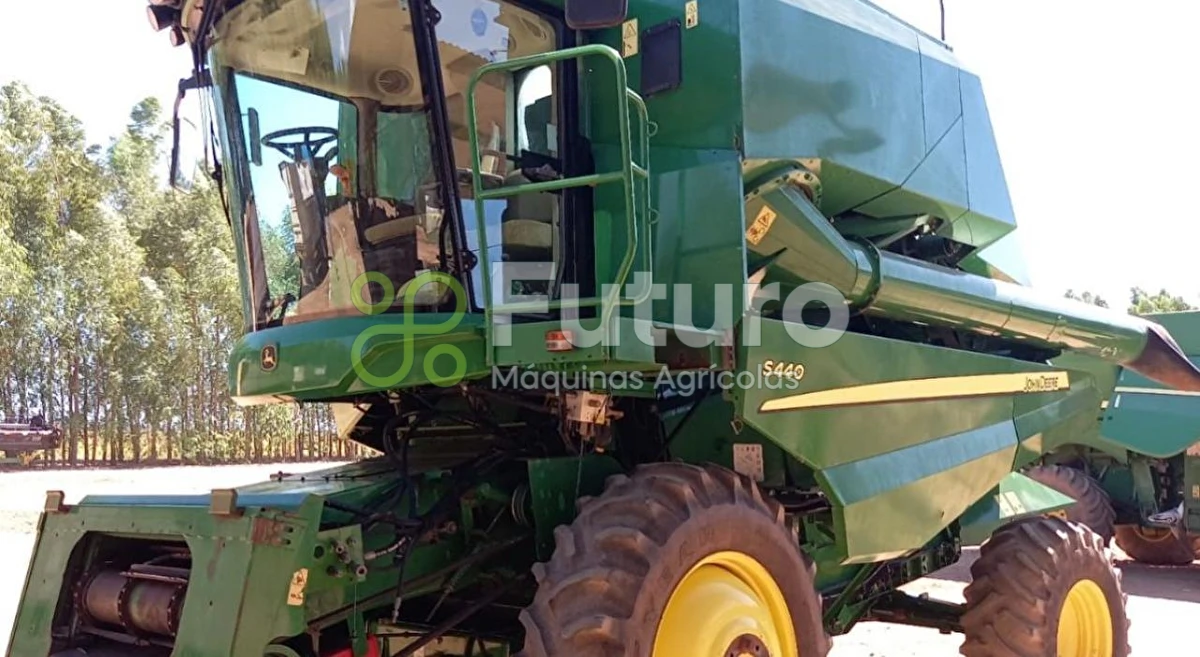 Colheitadeira John Deere S440 ano 2018