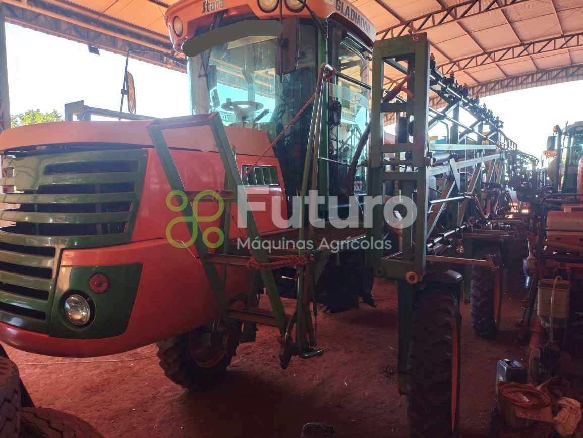 Pulverizador Autopropelido Stara Gladiador 2300 ano 2010