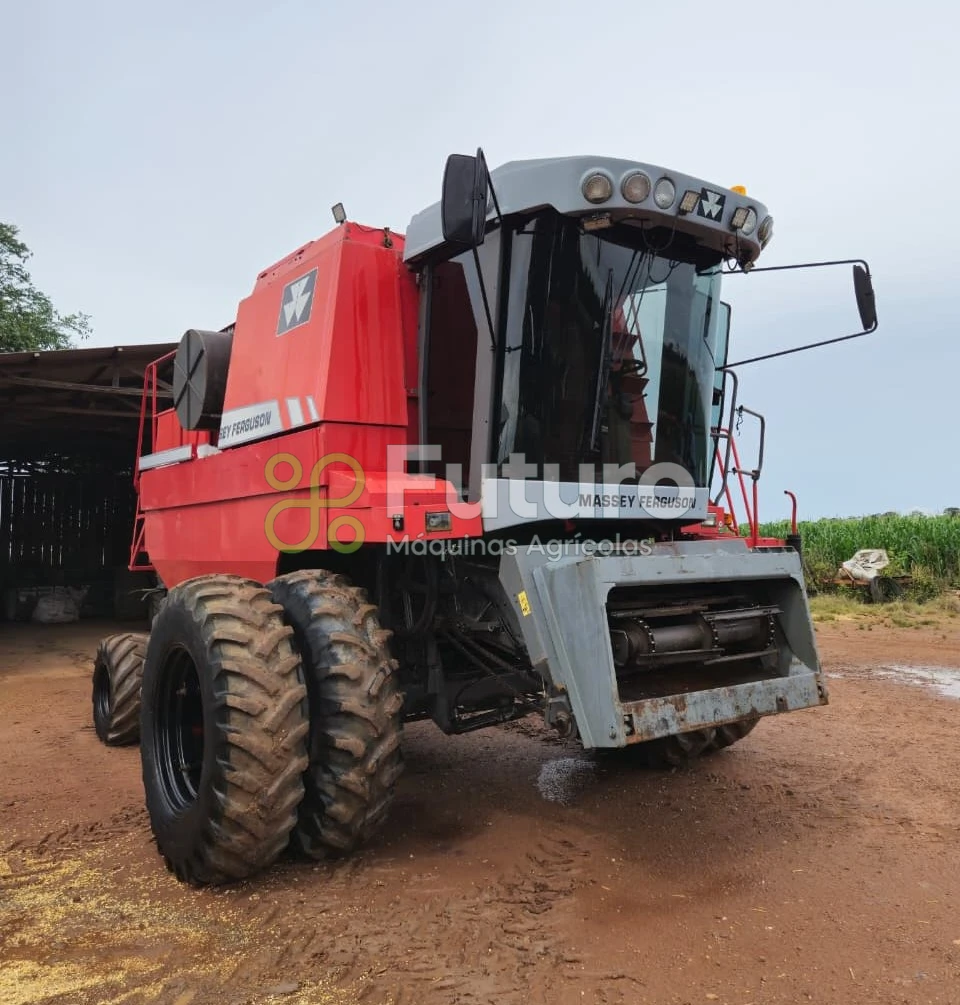 Colheitadeira Massey Ferguson 32 ano 2008