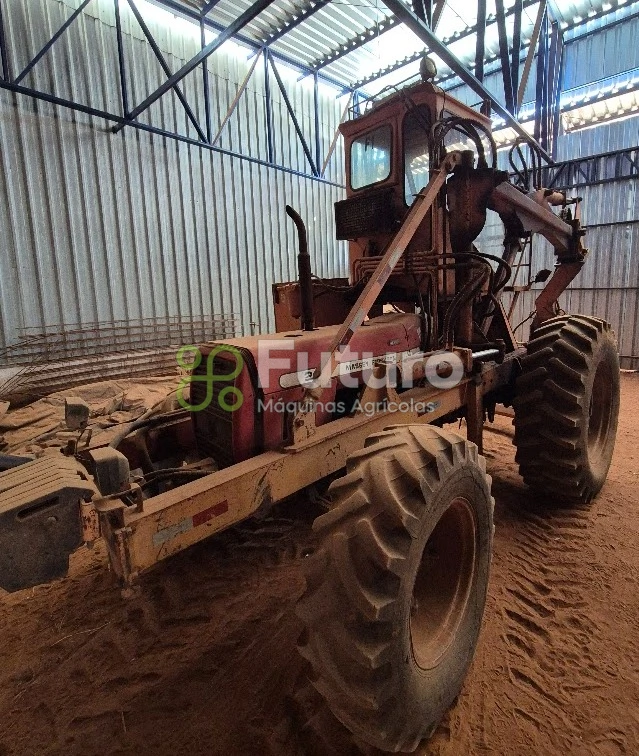 Trator Massey Ferguson MF 290 ano 2004