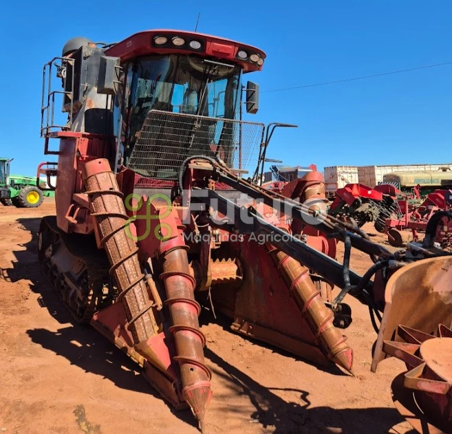Colheitadeira Case 8800 ano 2016