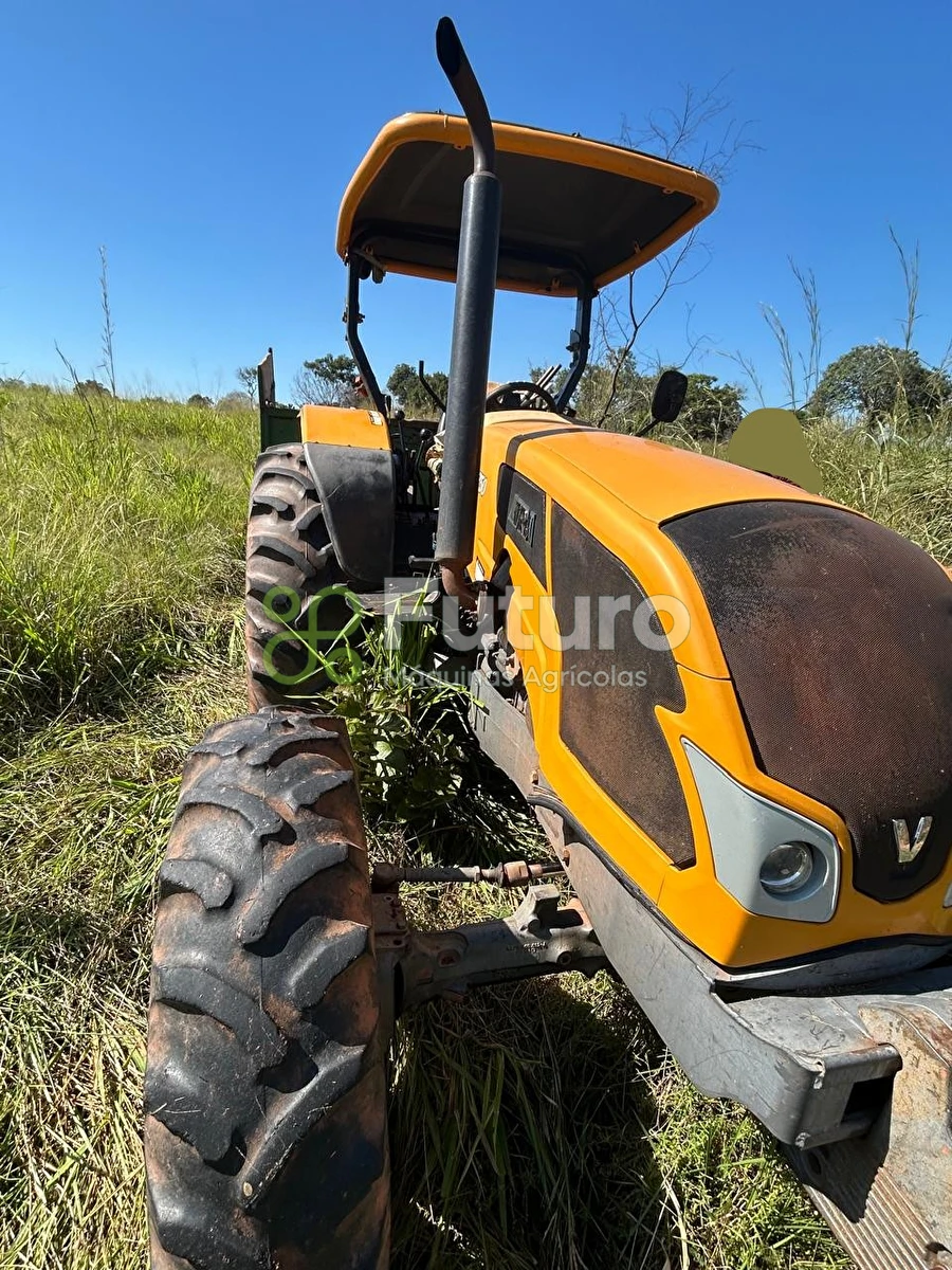 Trator Valtra A750 ano 2017