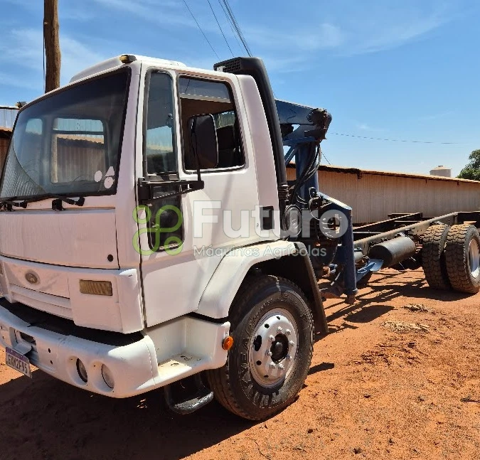 Outros caminhões Ford Cargo 1217 ano 2002