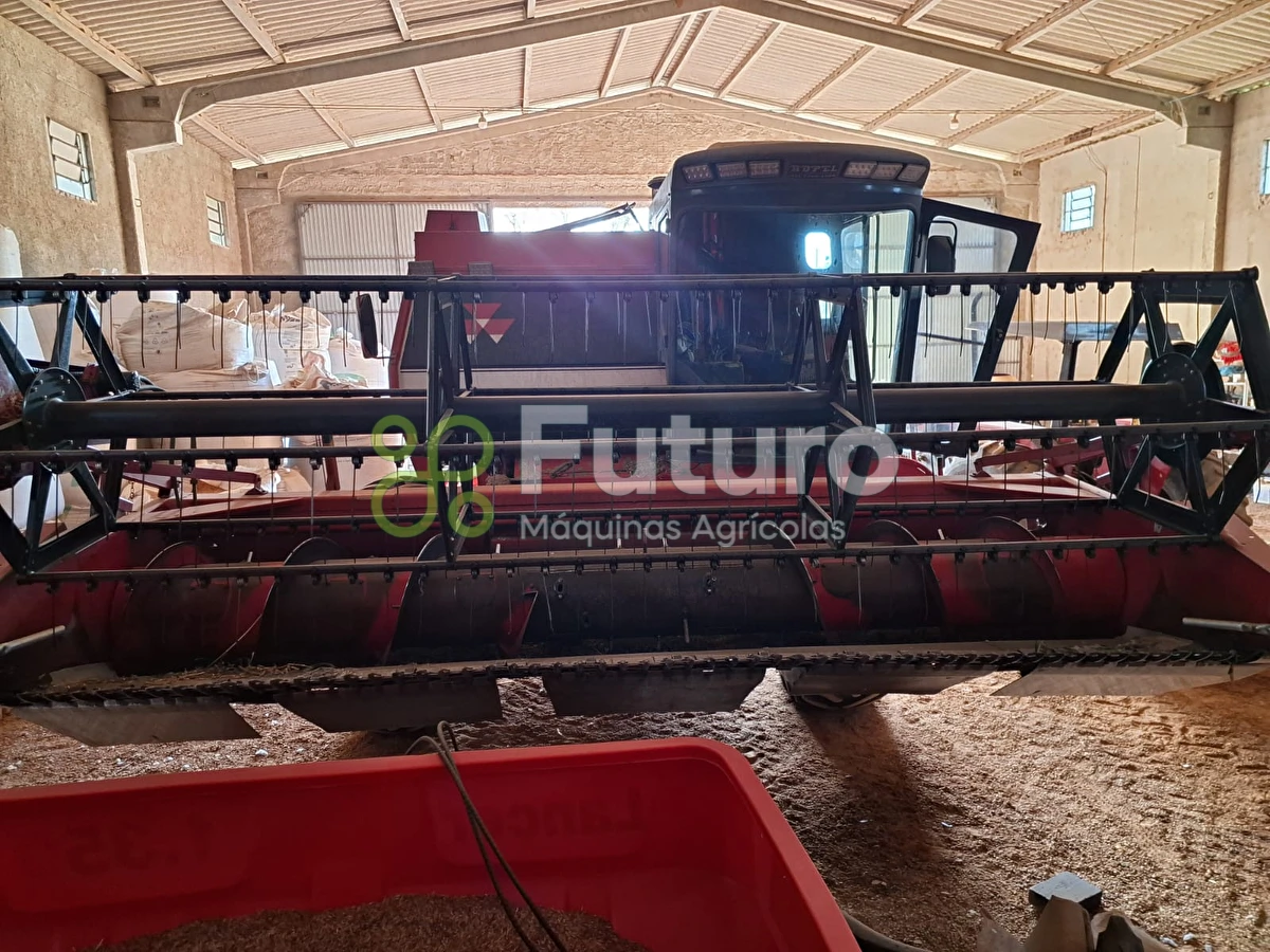Colheitadeira Massey Ferguson 5650 ano 1994