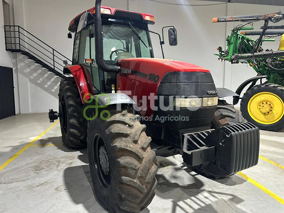 Trator Case Mx 180 ano 2013