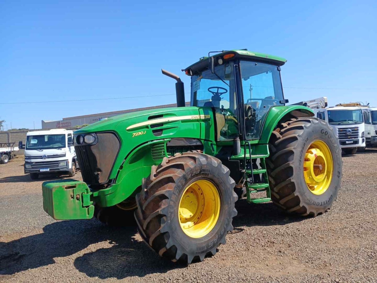 Trator John Deere 7230J ano 2021