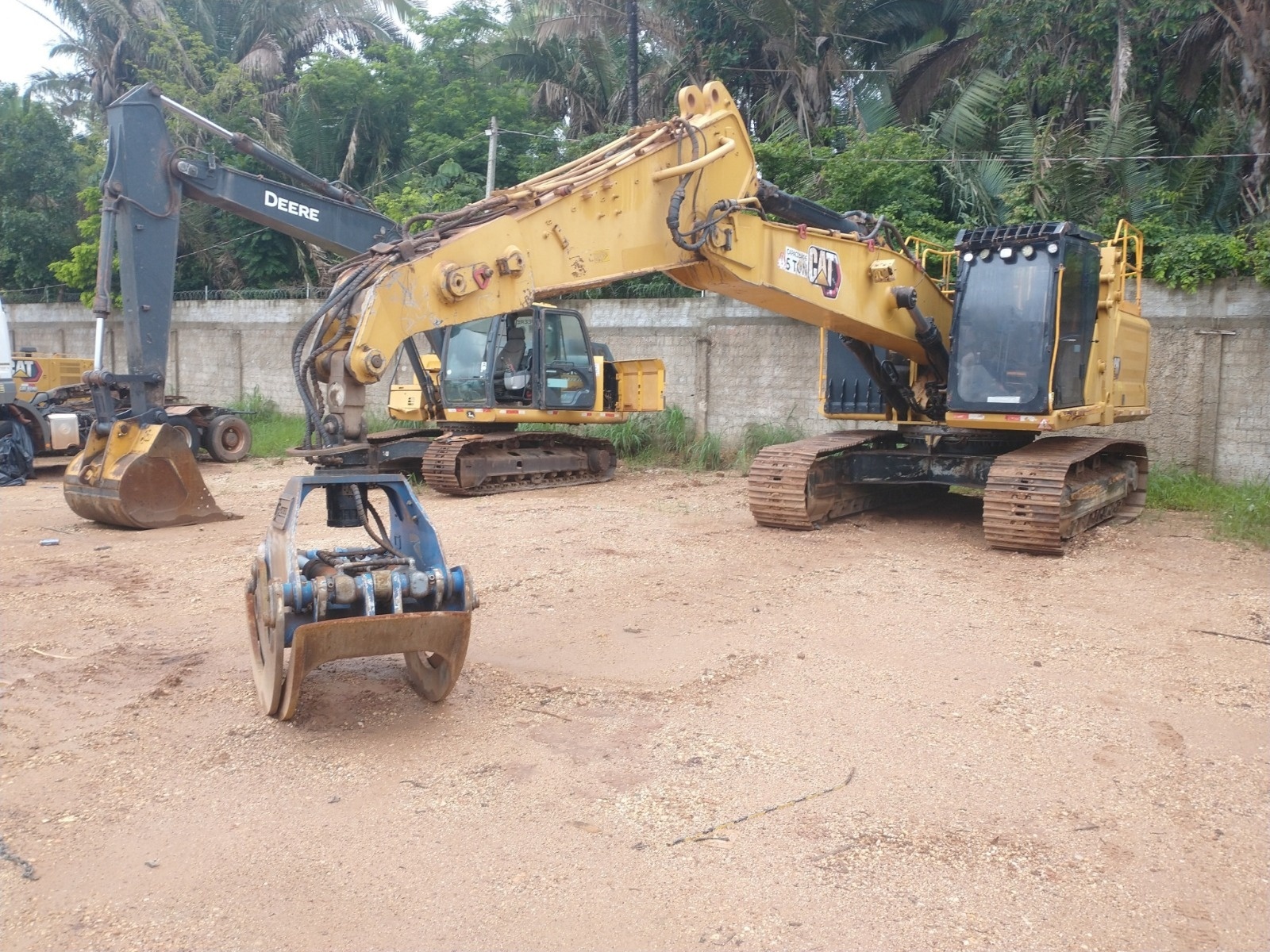 Escavadeira Caterpillar 336 ano 2021
