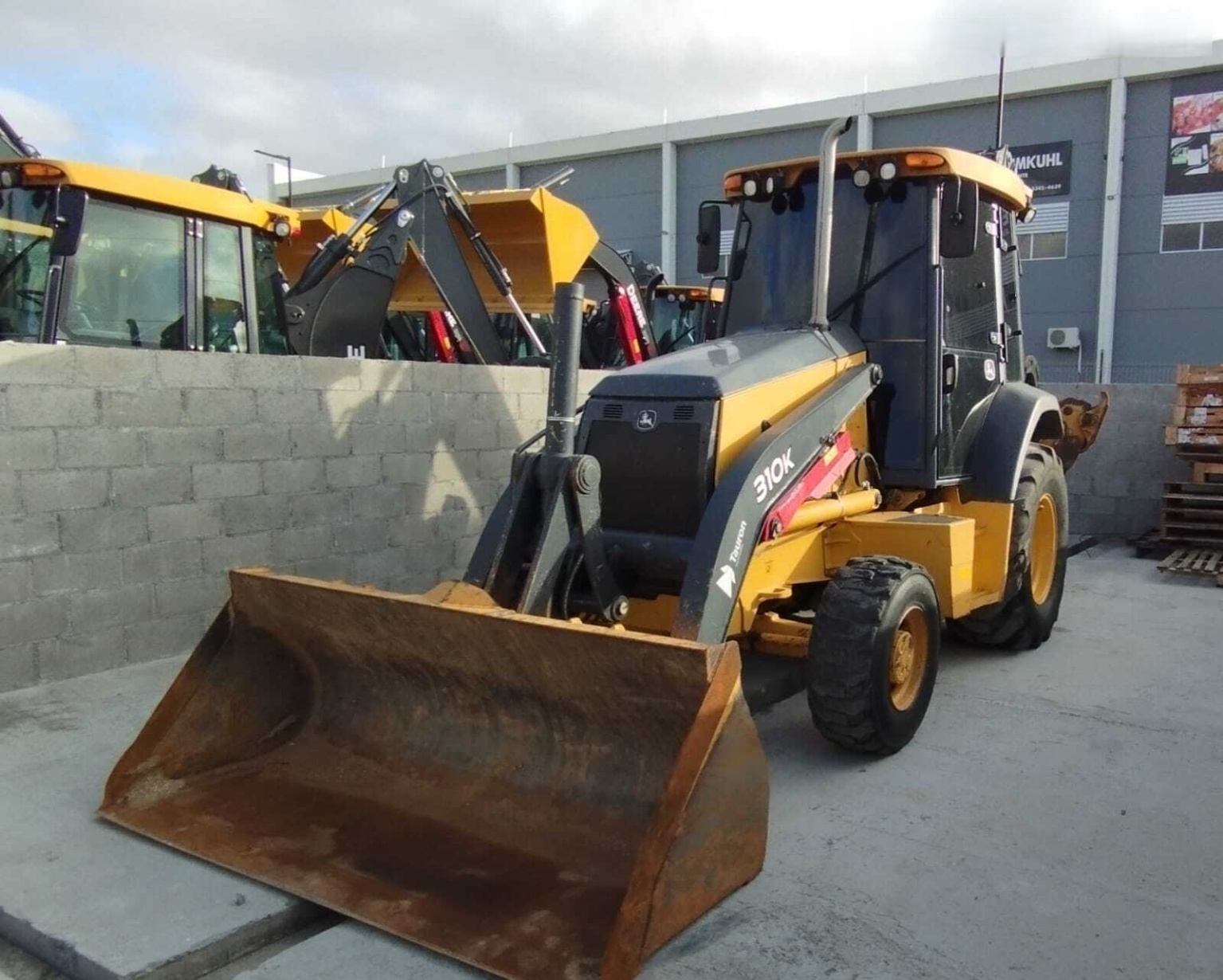 Retroescavadeira John Deere 310K ano 2017