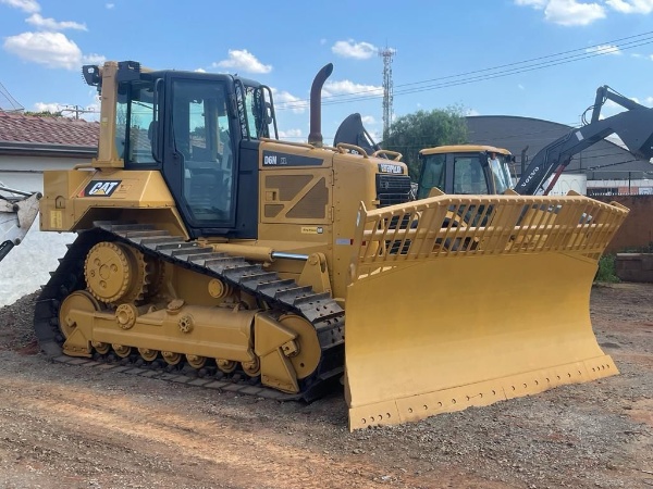Trator de Esteira Caterpillar D6N XL ano 2013 - D6N XL - Máquinas de Linha Amarela