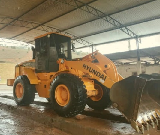 Pá Carregadeira Hyundai HL740-7 ano 2014 