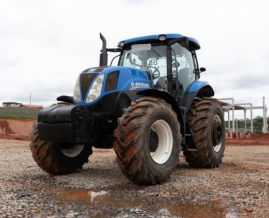 Trator New Holland T7.205 ano 2017 - T7.205 - Máquinas Agrícolas