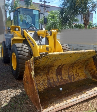 Pá Carregadeira Komatsu WA320 ano 2018 