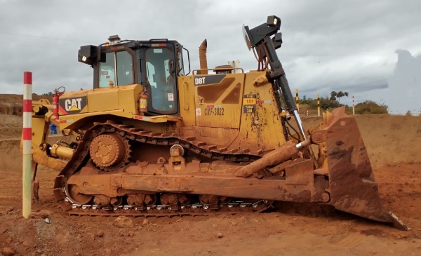 Trator de Esteira Caterpillar D8T ano 2018