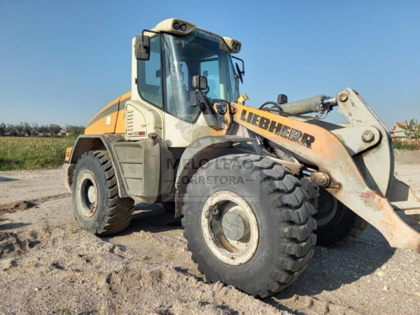 PÁ CARREGADEIRA LIEBHERR L-538 4X4 REVISADA 2016