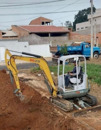 MINI ESCAVADEIRA WACKER NEUSON 38Z3 2011 - Máquinas de Linha Amarela