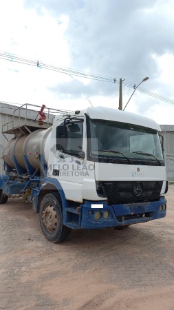 Caminhão Mercedes Benz Atego 1419 ano 2013