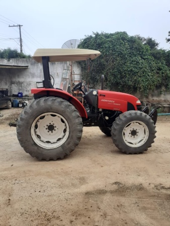 Trator Yanmar Agritech 1175 ano 2011