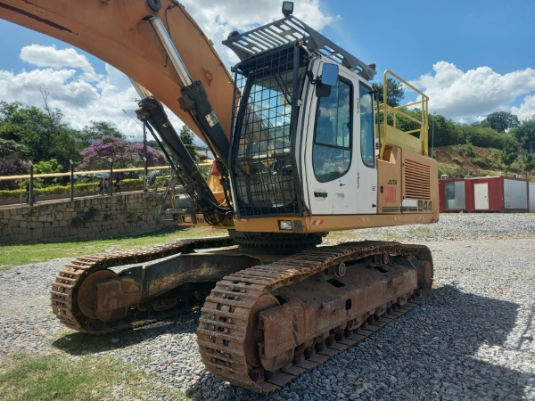 Escavadeira Liebherr R944CLC ano 2014