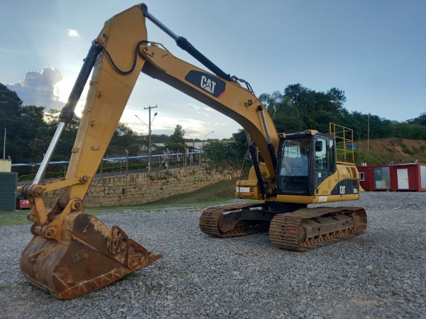 Escavadeira Caterpillar 320D ano 2007